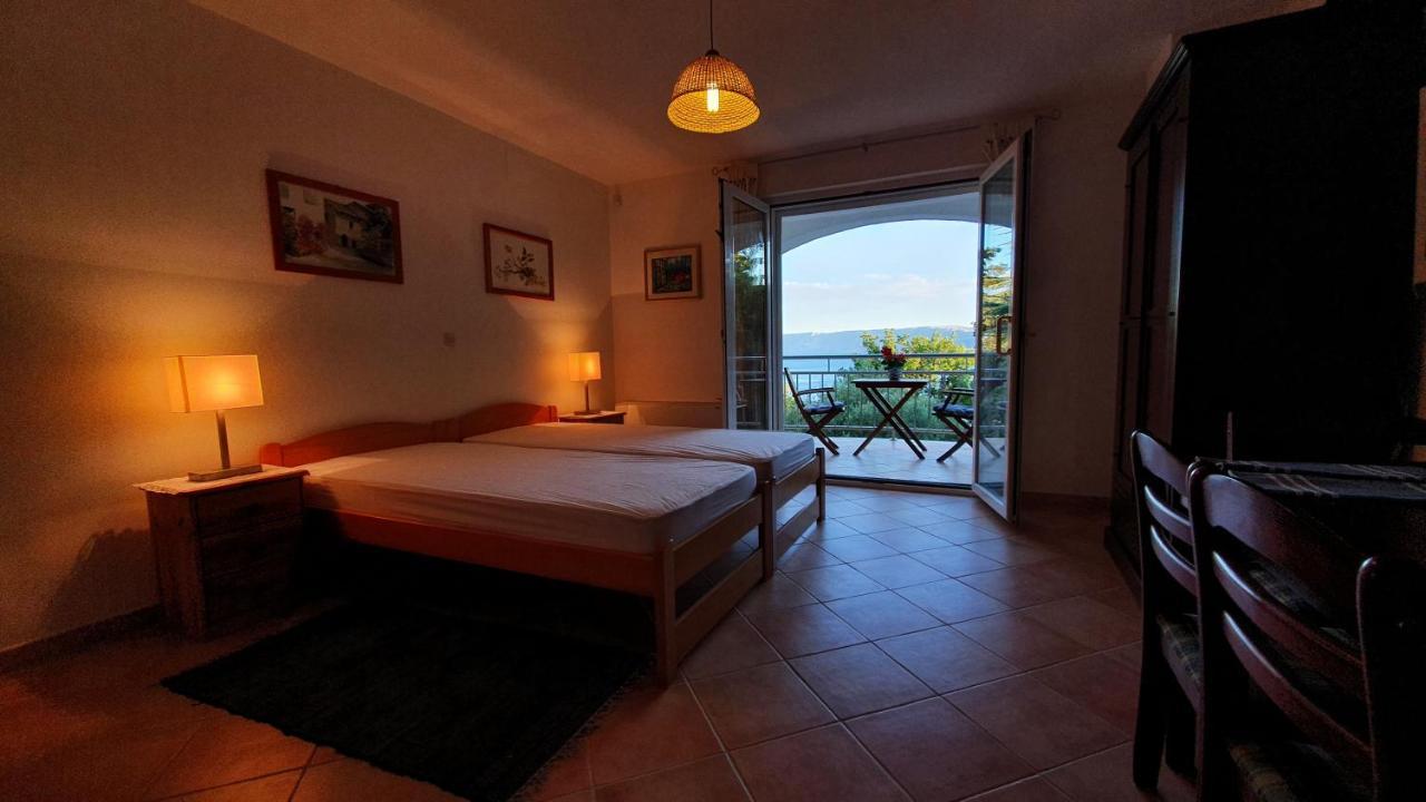 Sea Side Apartments 4* โนวีวีโนดอลสกี ภายนอก รูปภาพ